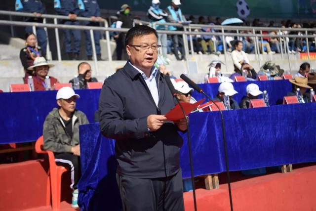 TA：维拉可能参考卖格拉利什的价格，罗杰斯转会费1亿镑起谈